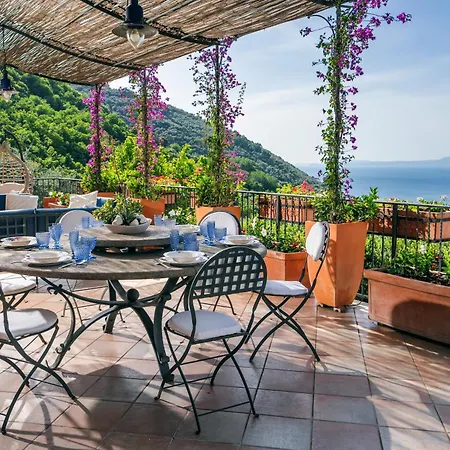 Antonella Villa Vico Equense